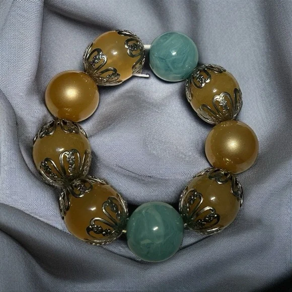 Erica Lyons Gold and Teal Beaded Bracelet - Picture 1 of 4